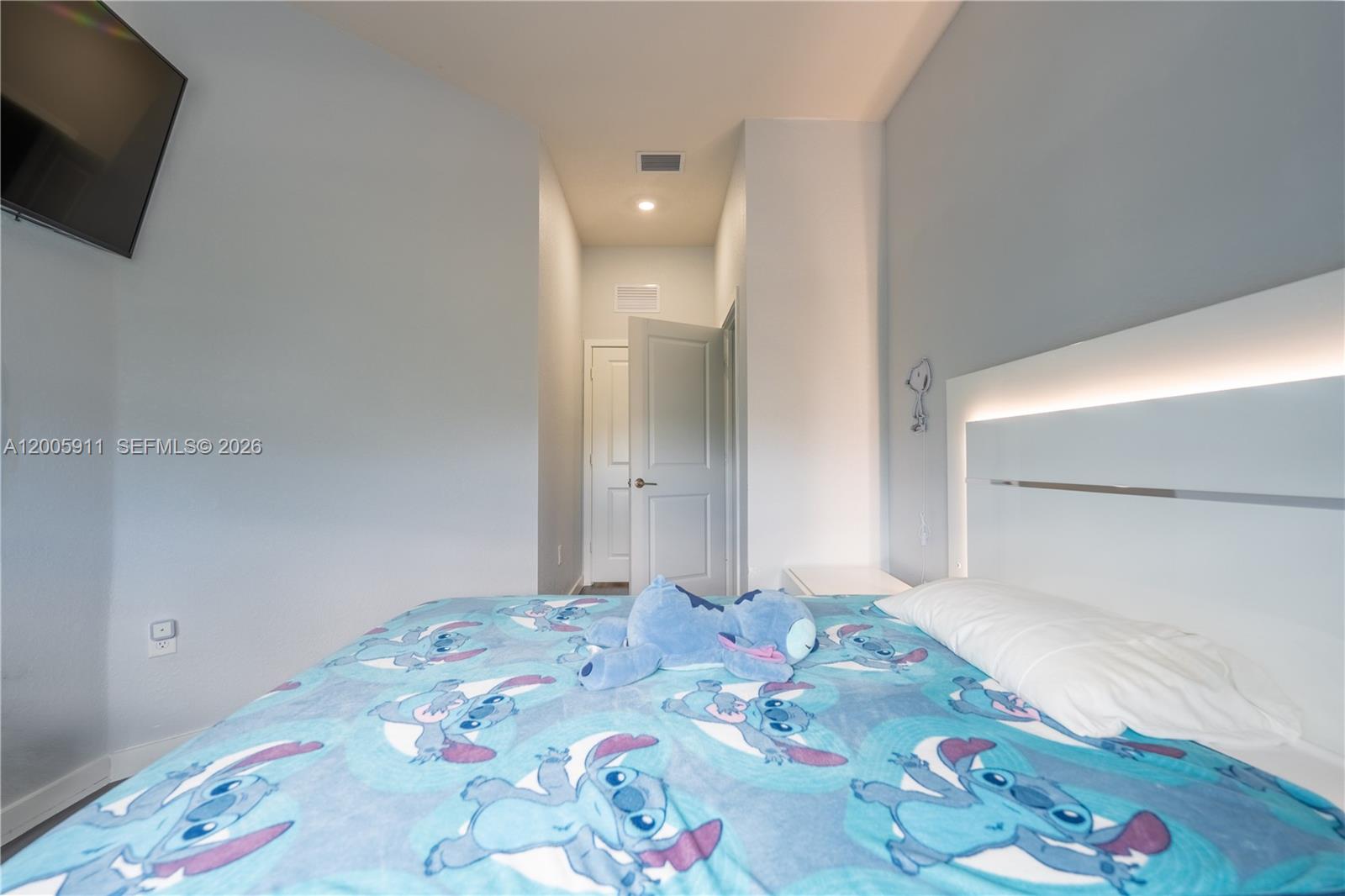 A12005911 Property Photo 36