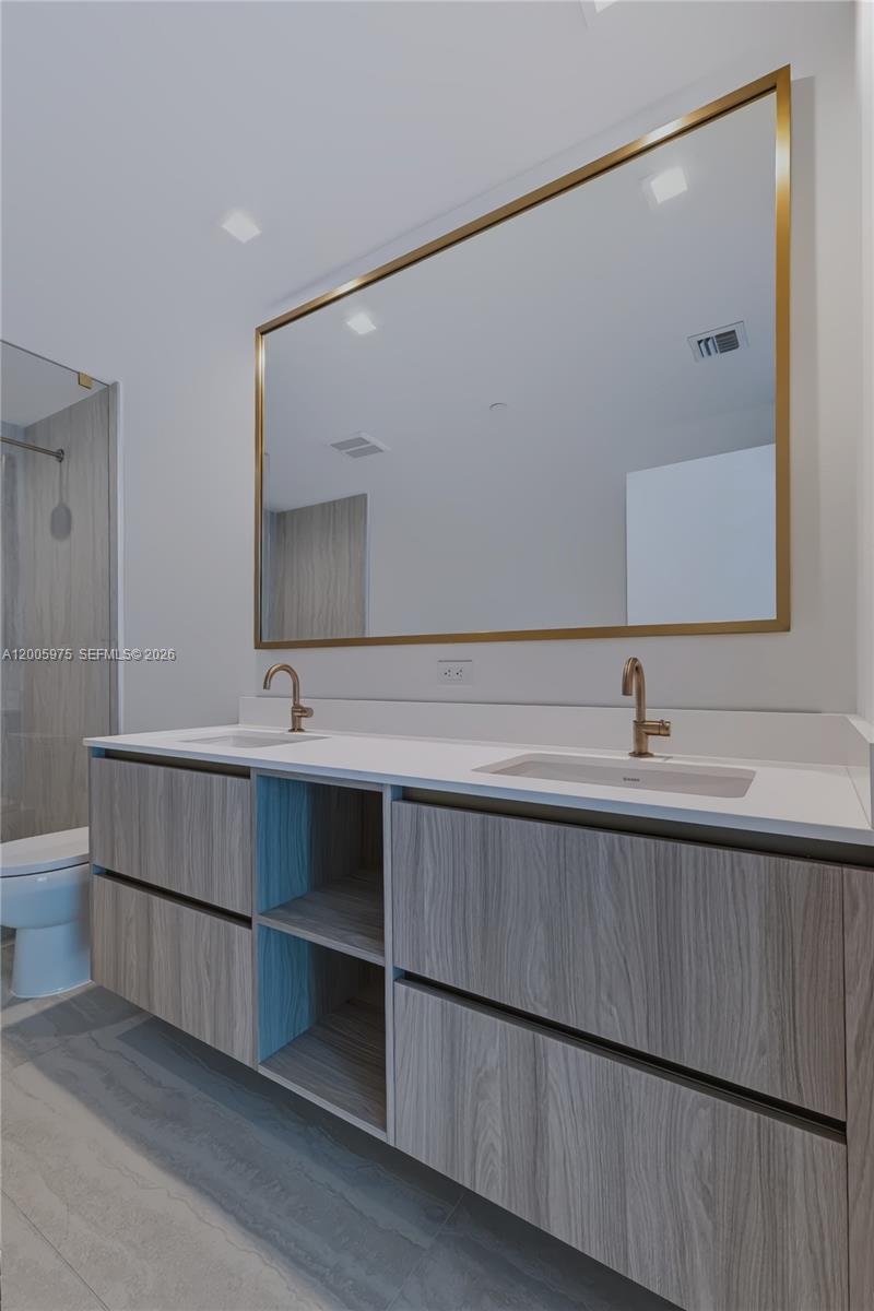 77 Se 5th Street 4106 Property Photo 12