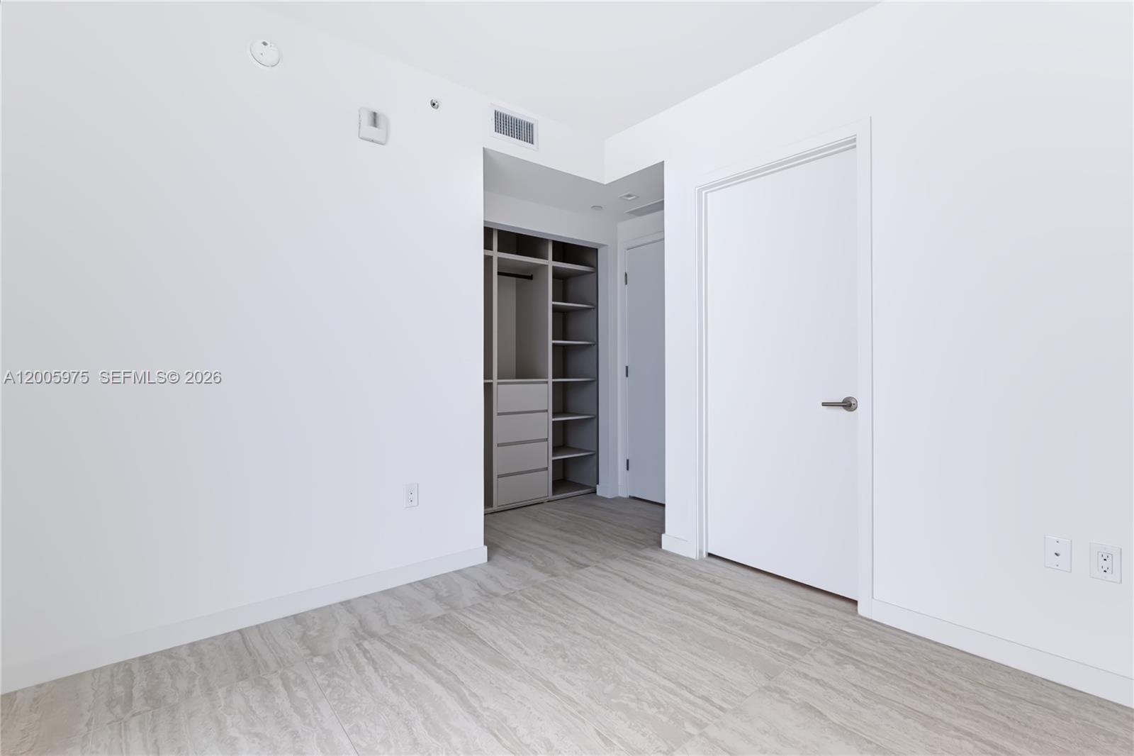 77 Se 5th Street 4106 Property Photo 20