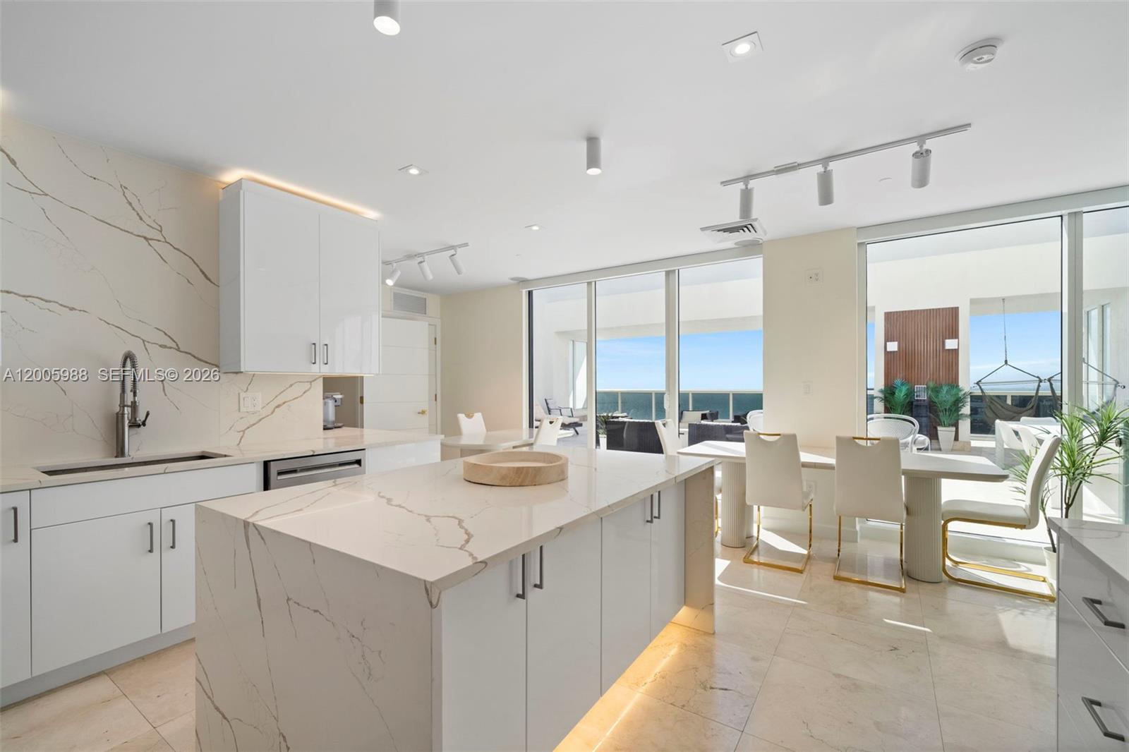 1830 S Ocean Drive 5103 Property Photo 1