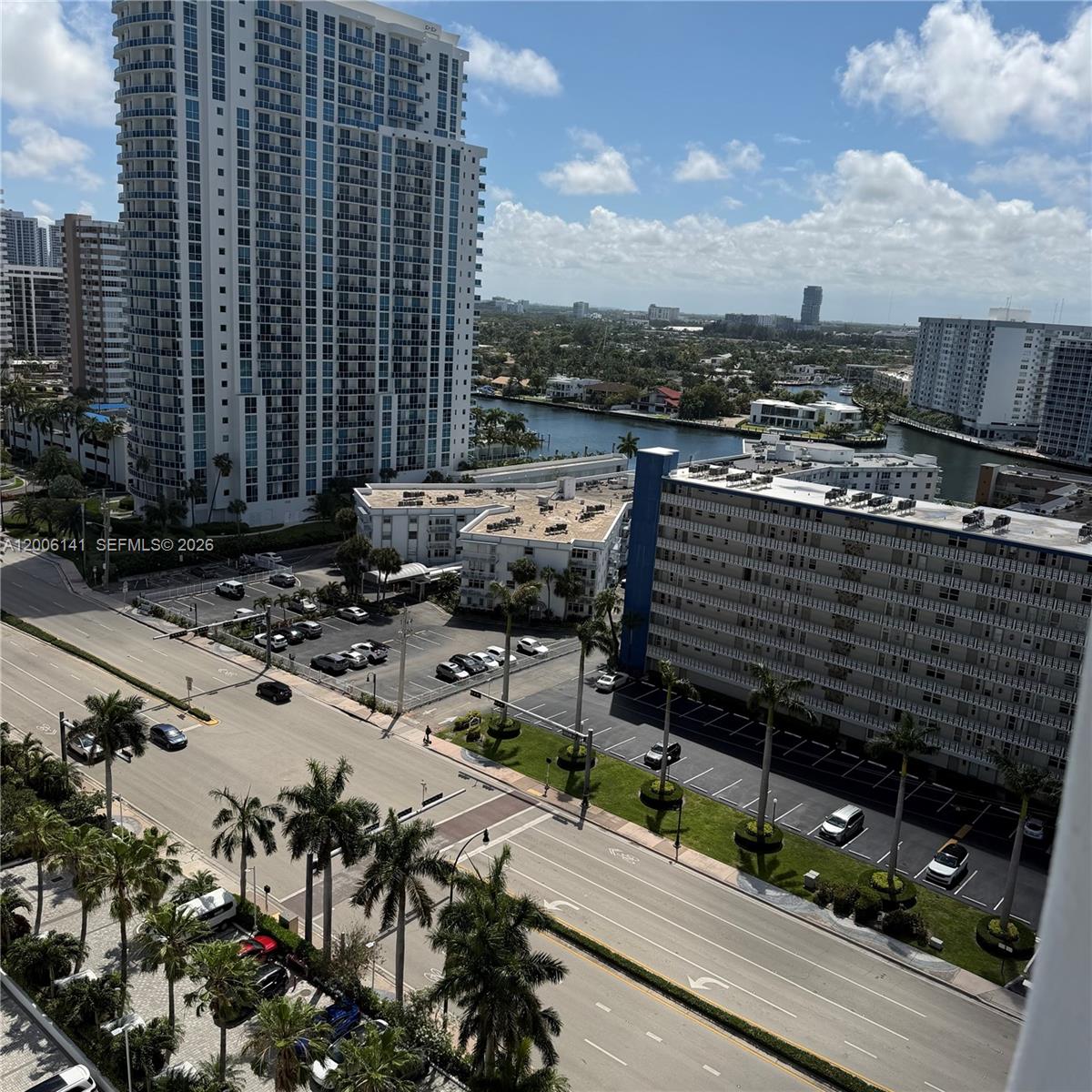 1904 S Ocean Drive 1707 Property Photo 4