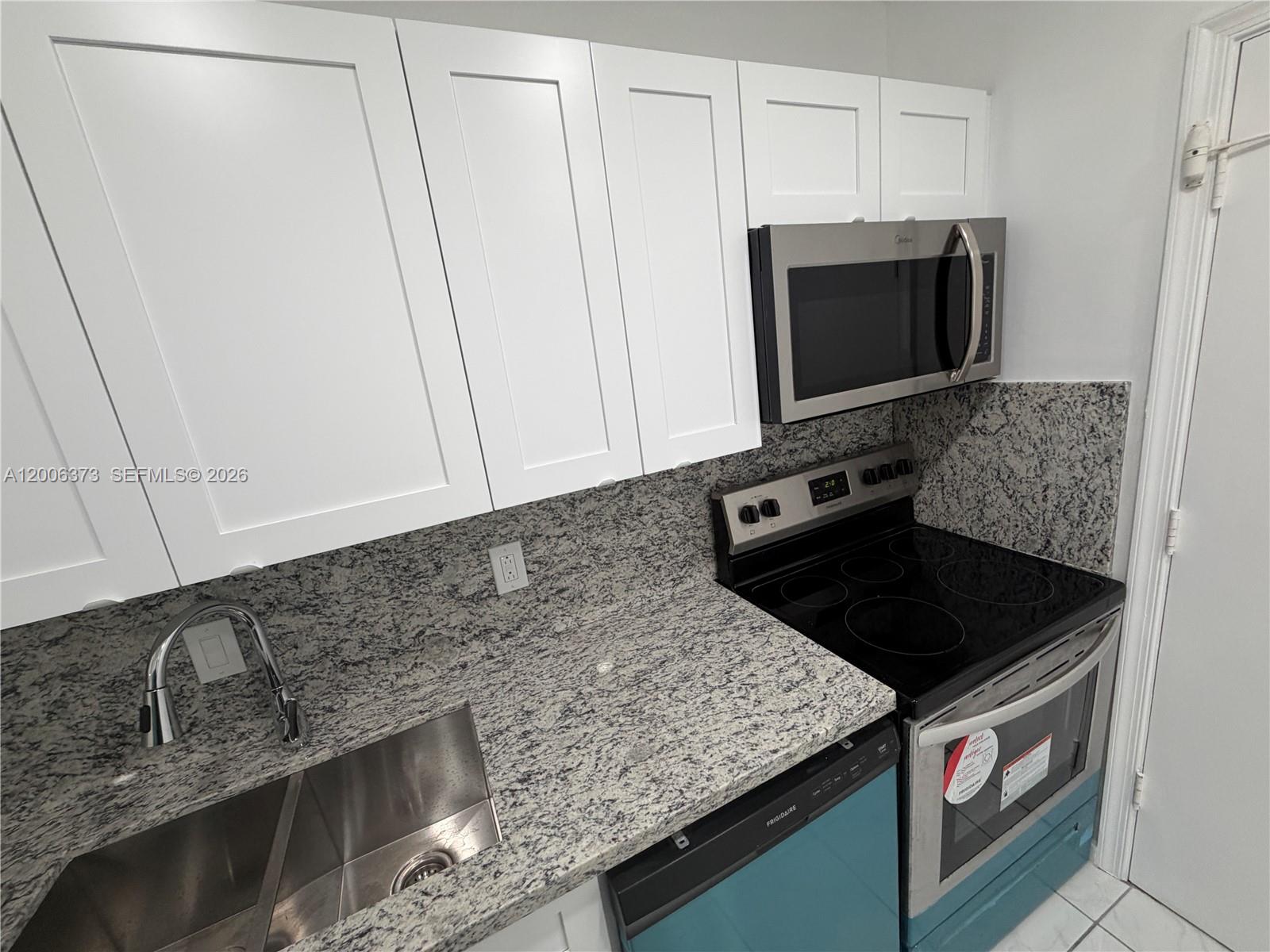 2200 Ne 66th Street 1426 Property Photo 14