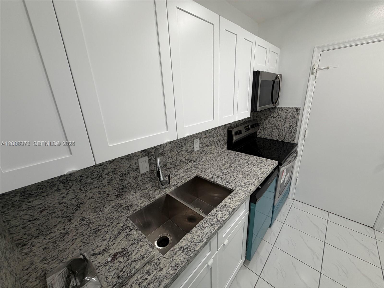 2200 Ne 66th Street 1426 Property Photo 15