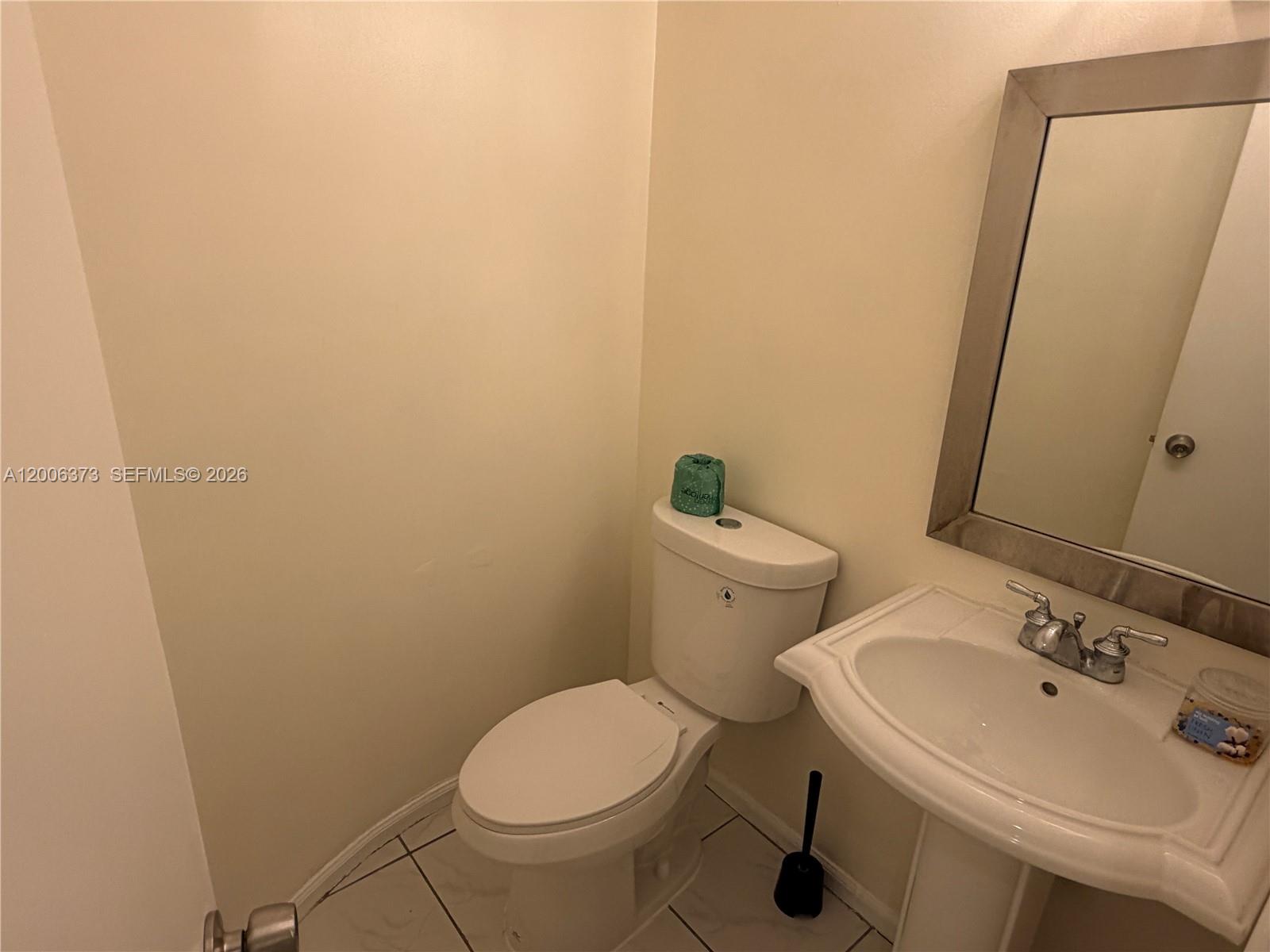 2200 Ne 66th Street 1426 Property Photo 26