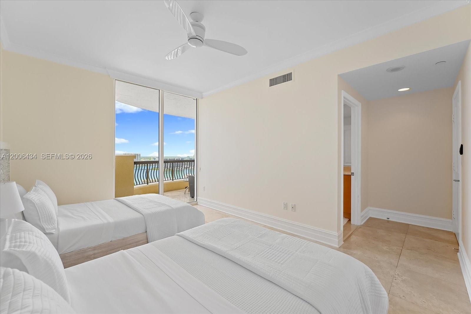 17875 Collins Avenue 2702 Property Photo 17