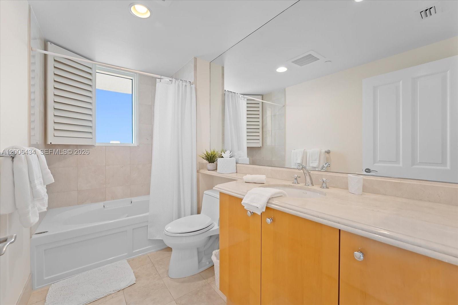 17875 Collins Avenue 2702 Property Photo 19