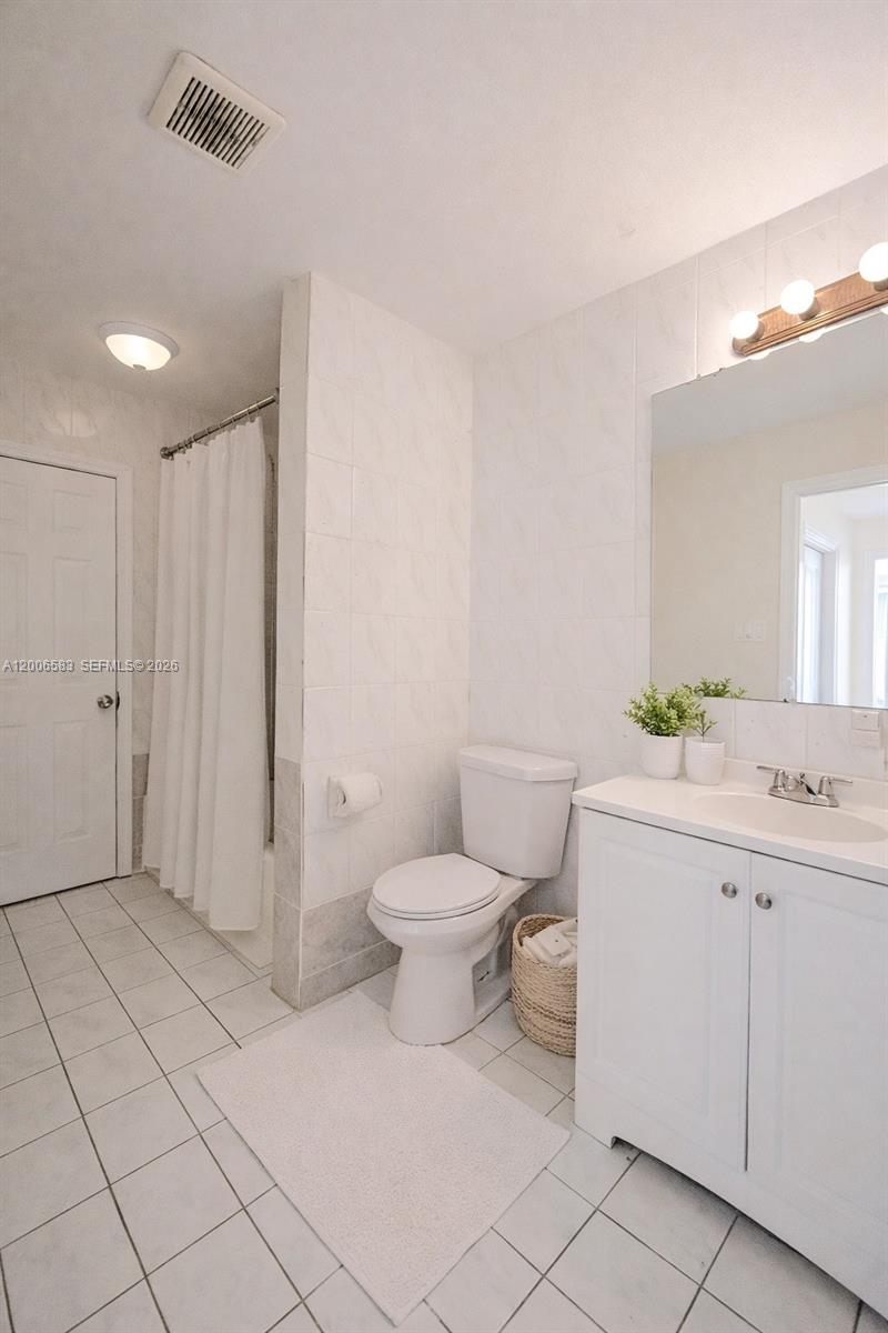 3896 Nw 207 Street 1 Property Photo 7