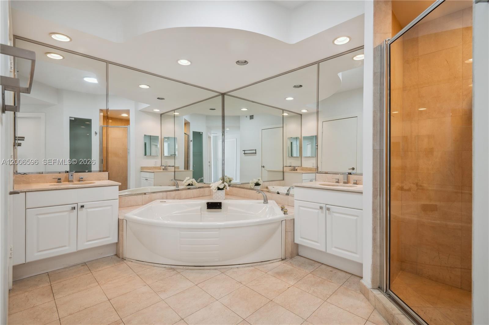 747 Crandon Boulevard Ph10 Property Photo 11