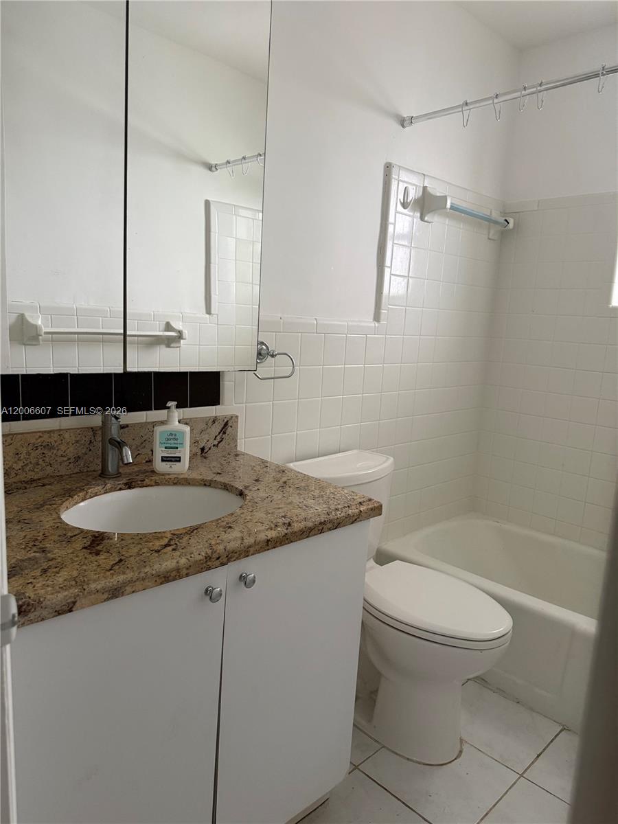 2600 S Ocean Drive S306 Property Photo 12