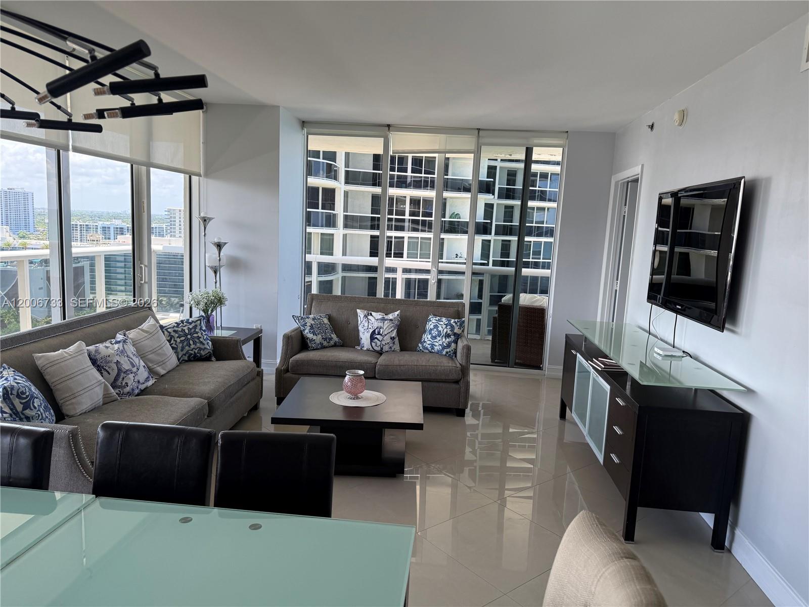 1830 S Ocean Drive 1708 Property Photo 3