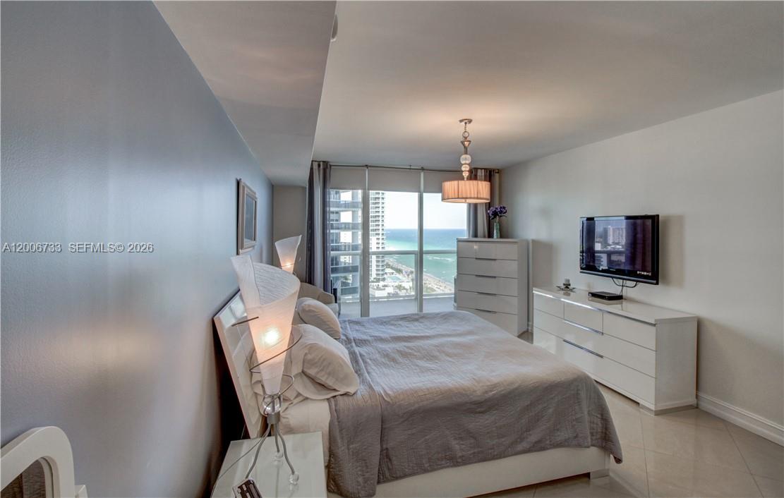 1830 S Ocean Drive 1708 Property Photo 7