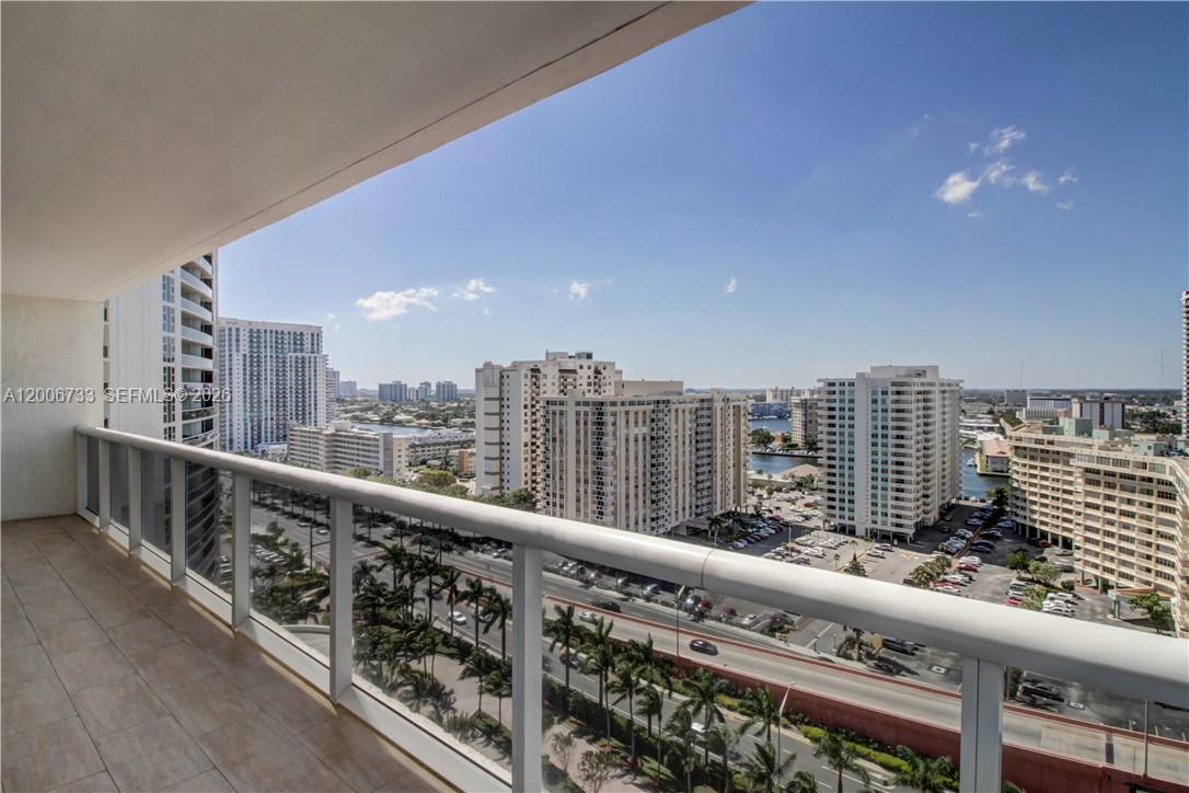 1830 S Ocean Drive 1708 Property Photo 13