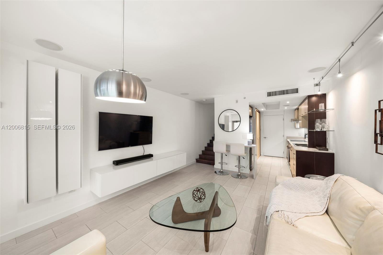 2130 Park Avenue Th3 Property Photo 4