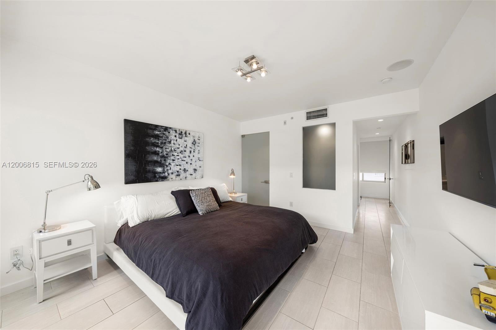 2130 Park Avenue Th3 Property Photo 11