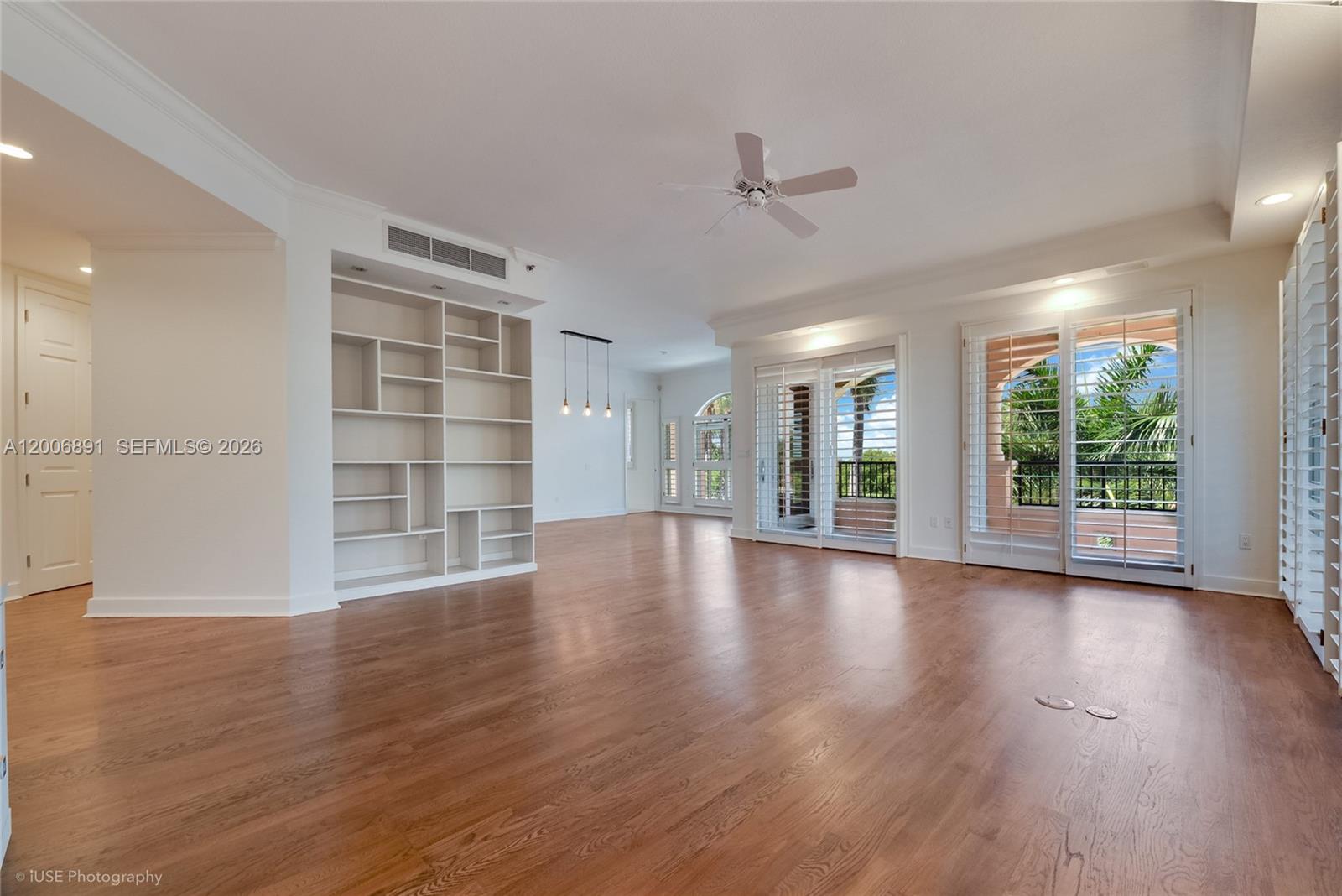 13643 Deering Bay Drive 146 Property Photo 2