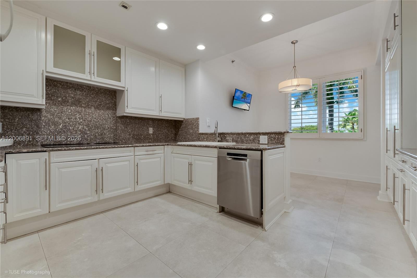 13643 Deering Bay Drive 146 Property Photo 5