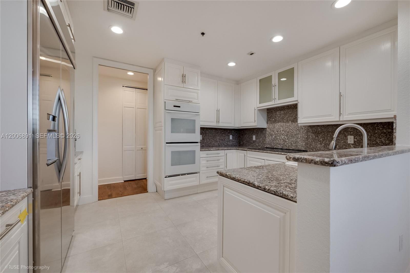 13643 Deering Bay Drive 146 Property Photo 6