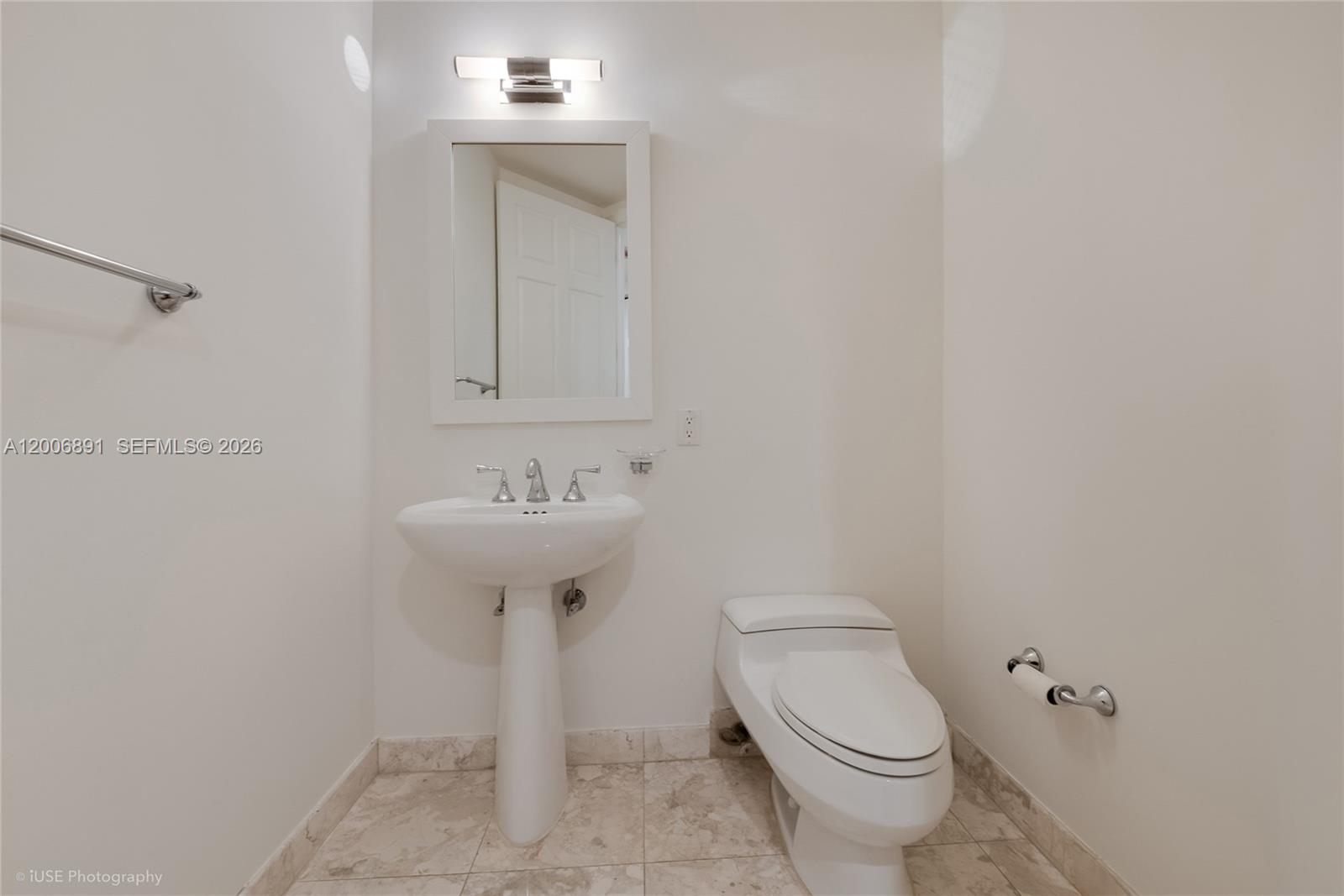 13643 Deering Bay Drive 146 Property Photo 7