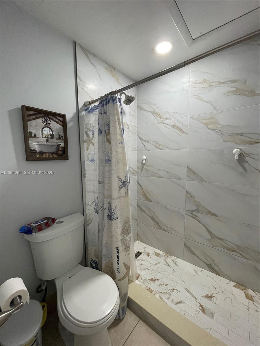 19055 Nw 62nd Avenue 205 Property Photo 32