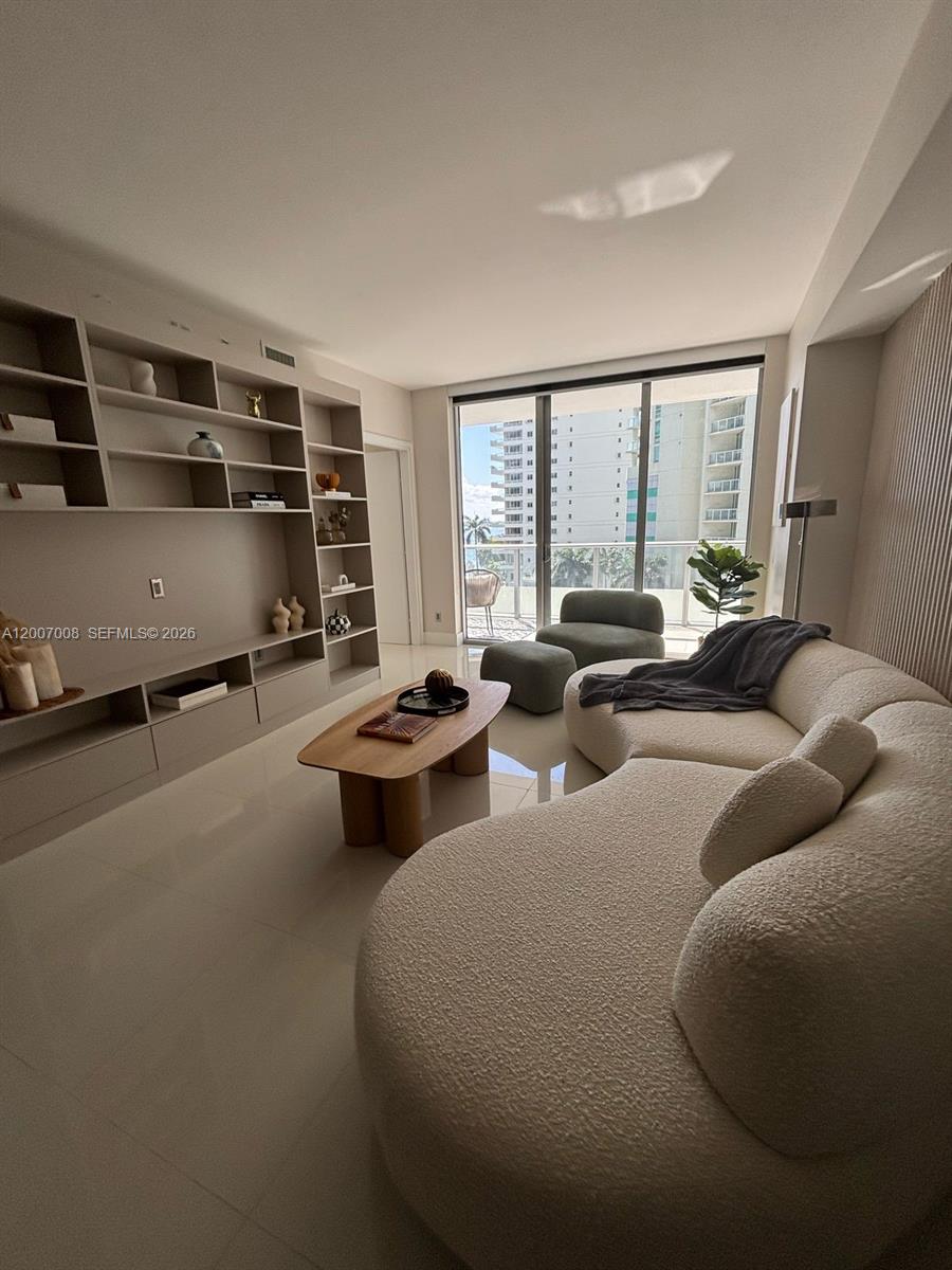 1300 Brickell Bay Drive 604 Property Photo 13