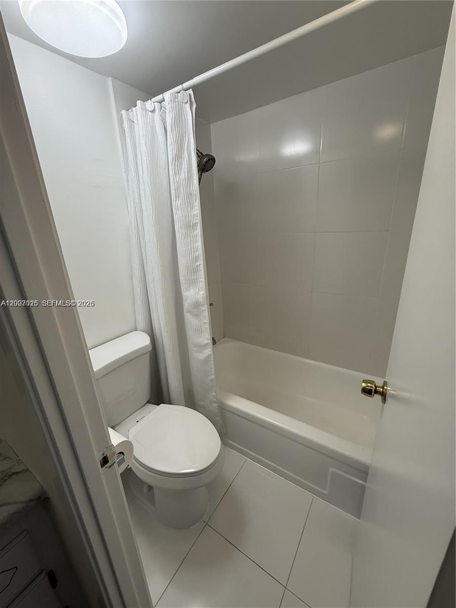 300 Diplomat Parkway 712 Property Photo 5