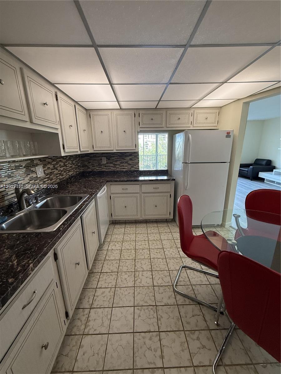 300 Diplomat Parkway 712 Property Photo 7