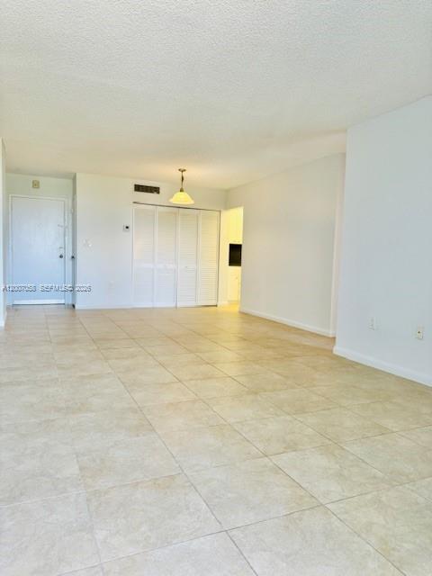 A12007058 Property Photo 2