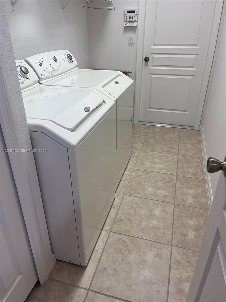 2931 Benton Lane 2931 Property Photo 22