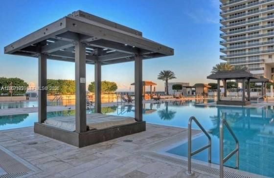 1830 S Ocean Drive 1705 Property Photo 3