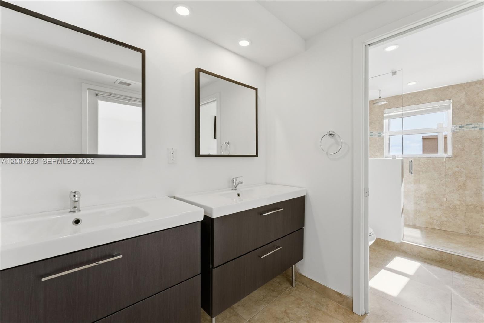 2000 Ne 135th Street Ph Property Photo 17