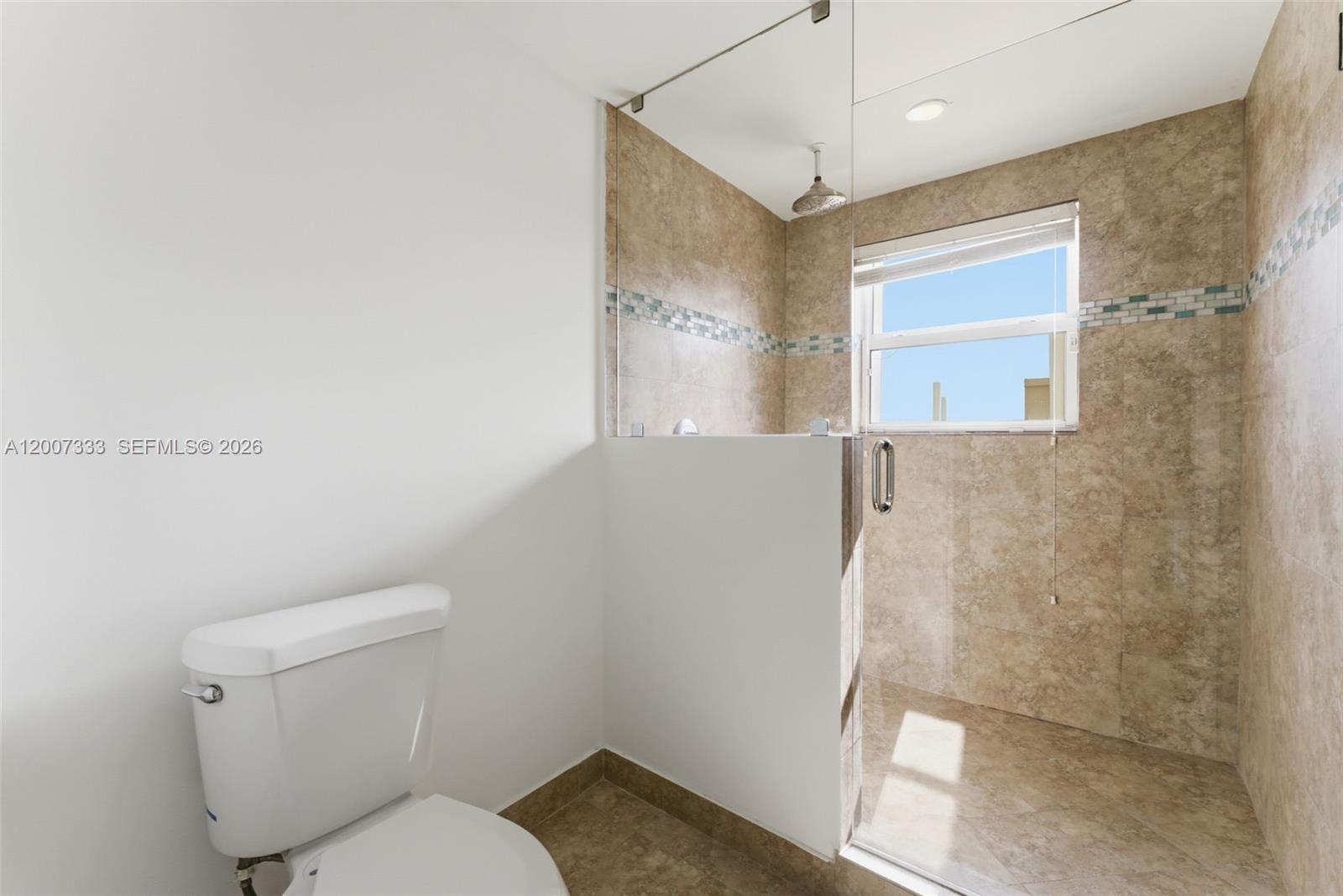 2000 Ne 135th Street Ph Property Photo 18