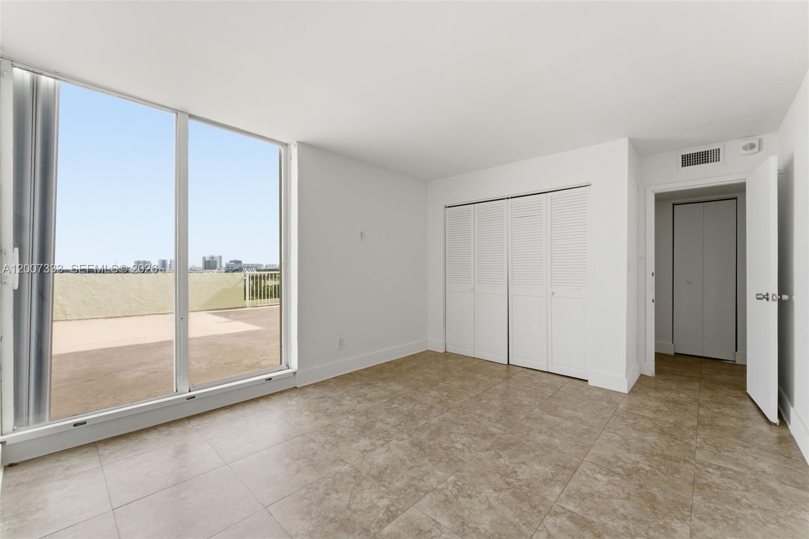 2000 Ne 135th Street Ph Property Photo 23