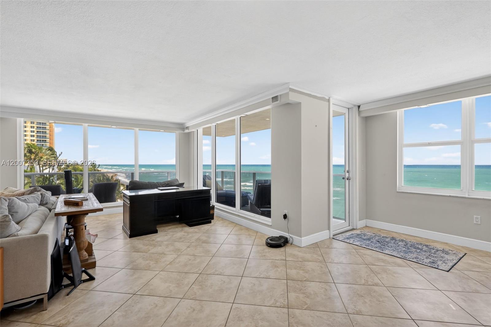 2751 S Ocean Drive 504s Property Photo 10