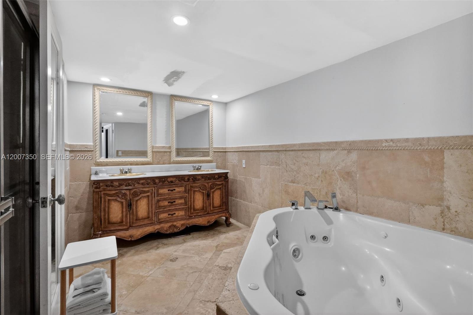 2751 S Ocean Drive 504s Property Photo 28