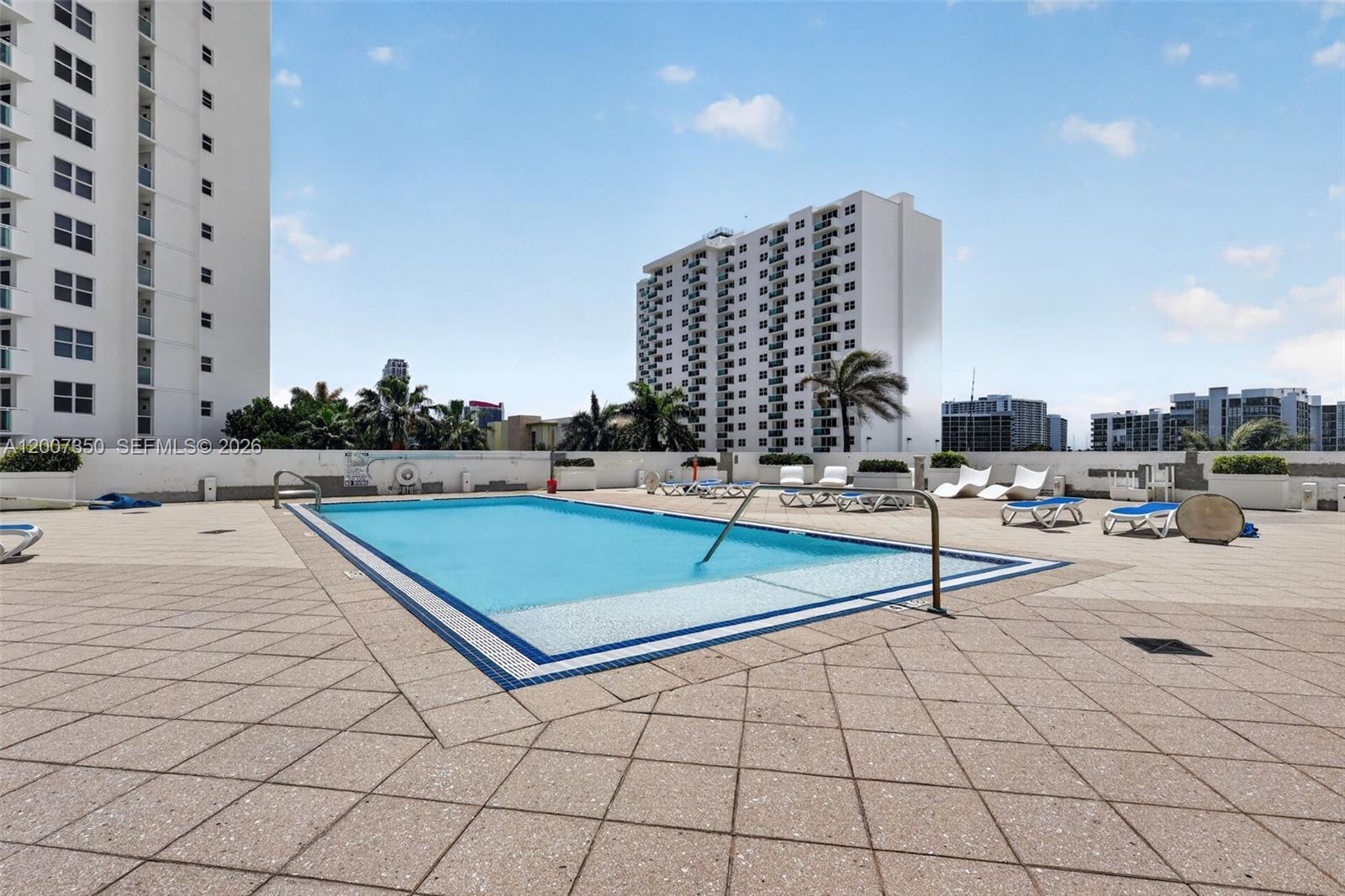 2751 S Ocean Drive 504s Property Photo 50