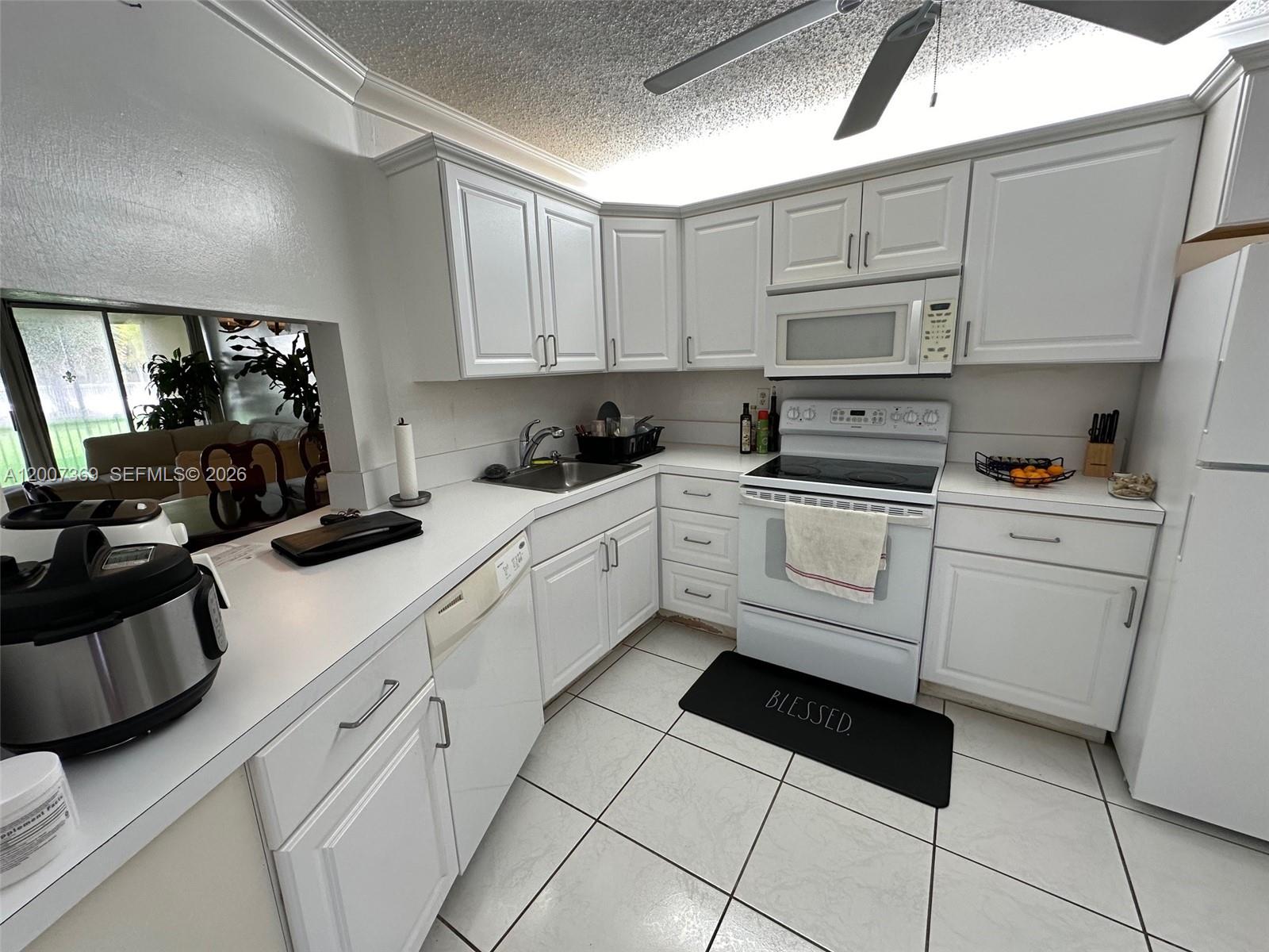 1750 Ne 191st Street 105-1 Property Photo 1