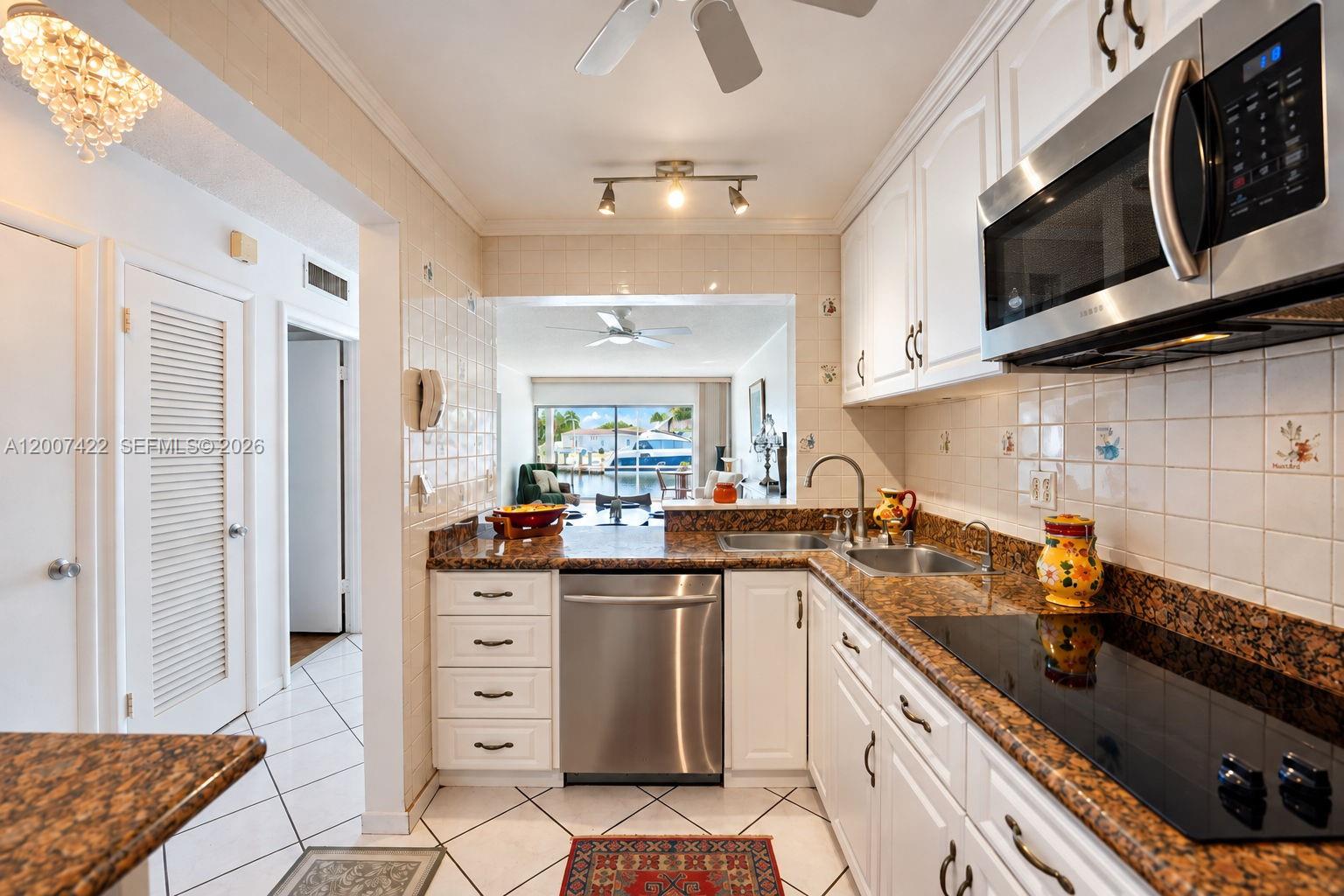 455 Paradise Isle Boulevard 104 Property Photo 10