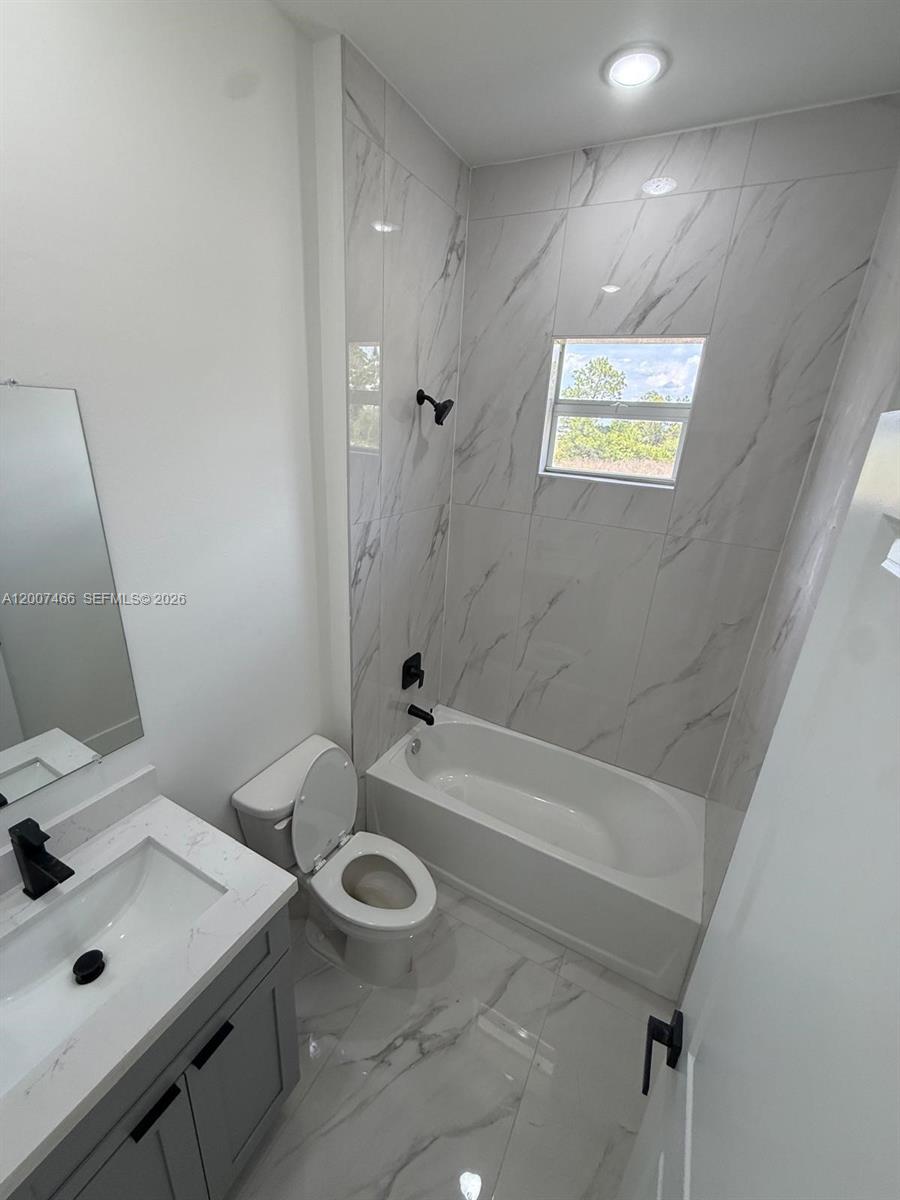 1089 Eisenhower Boulevard 1089 Property Photo 14