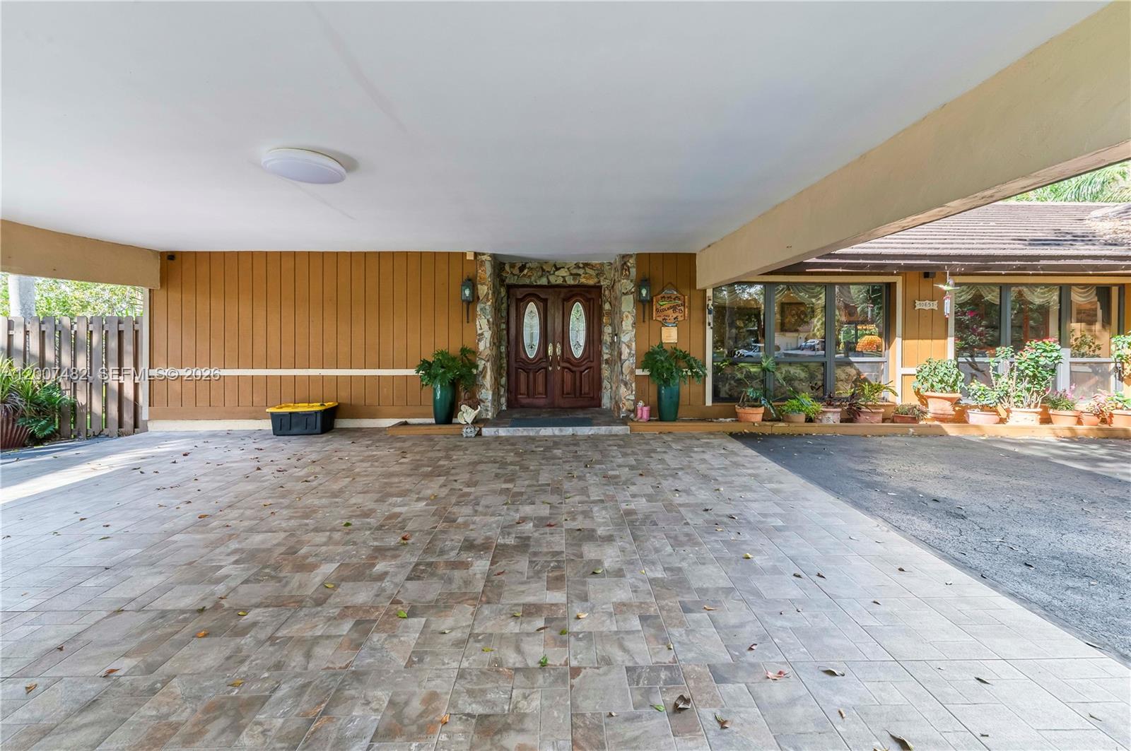 10651 Sw 27th Street Property Photo 10