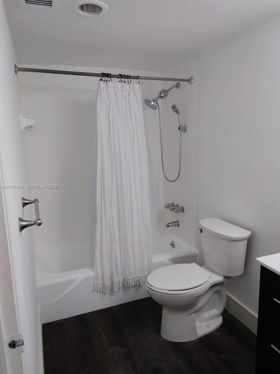 19380 Collins Avenue 805 Property Photo 15