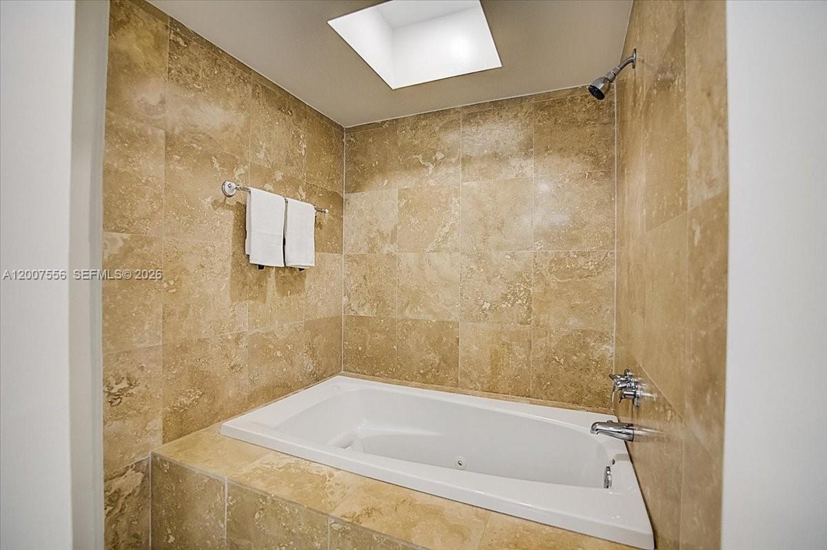 101 E Crandon Boulevard 276 Property Photo 23