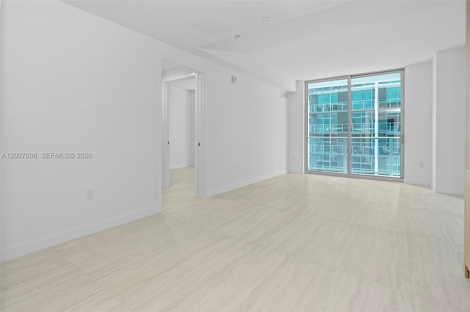 77 Se 5th Street 1510 Property Photo 16