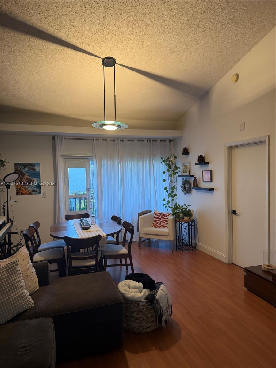 A12007679 Property Photo 12