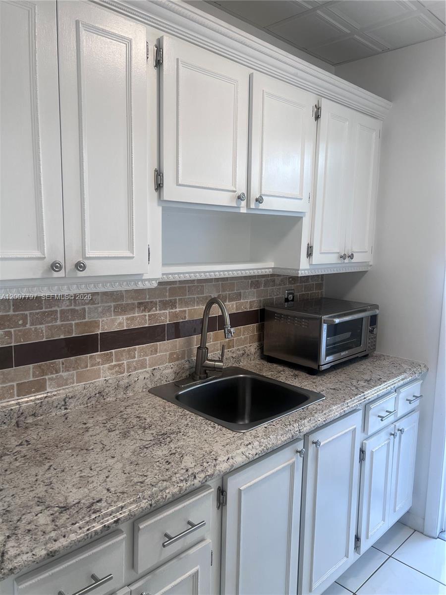 2501 W Golf Boulevard 128 Property Photo 7