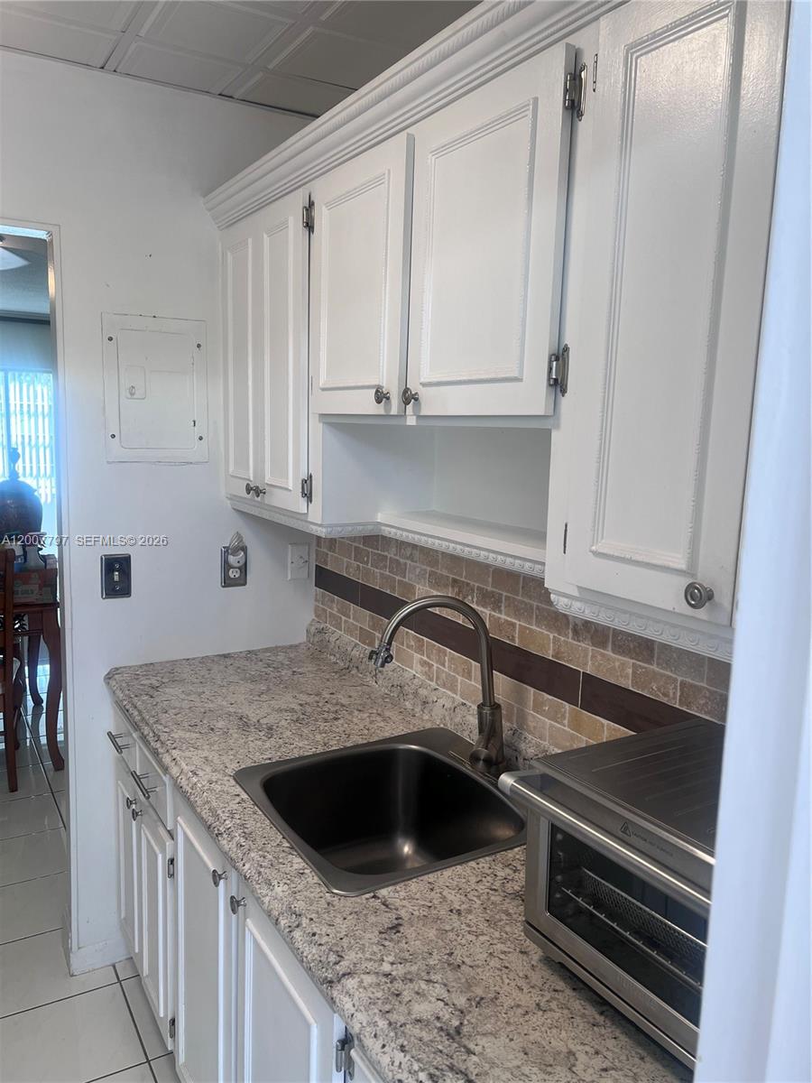2501 W Golf Boulevard 128 Property Photo 9