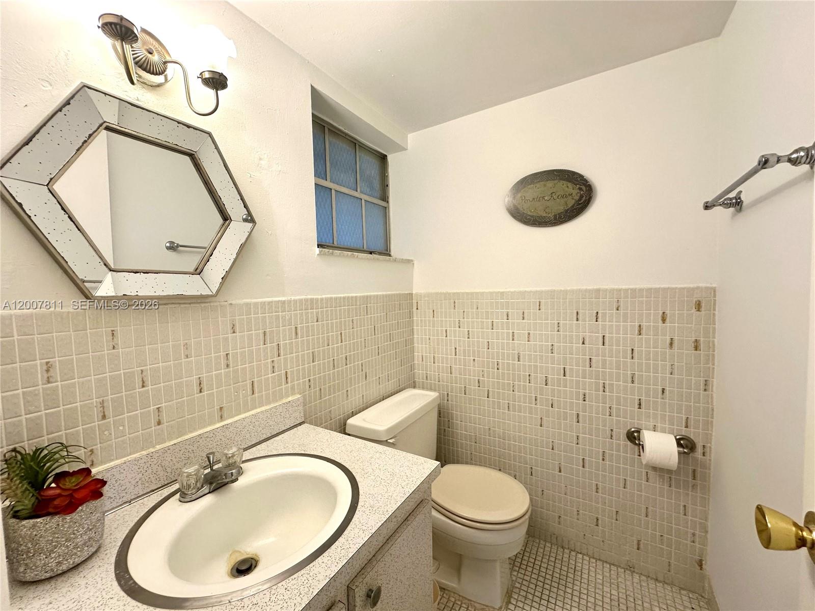 1001 Hillcrest Court 306 Property Photo 15