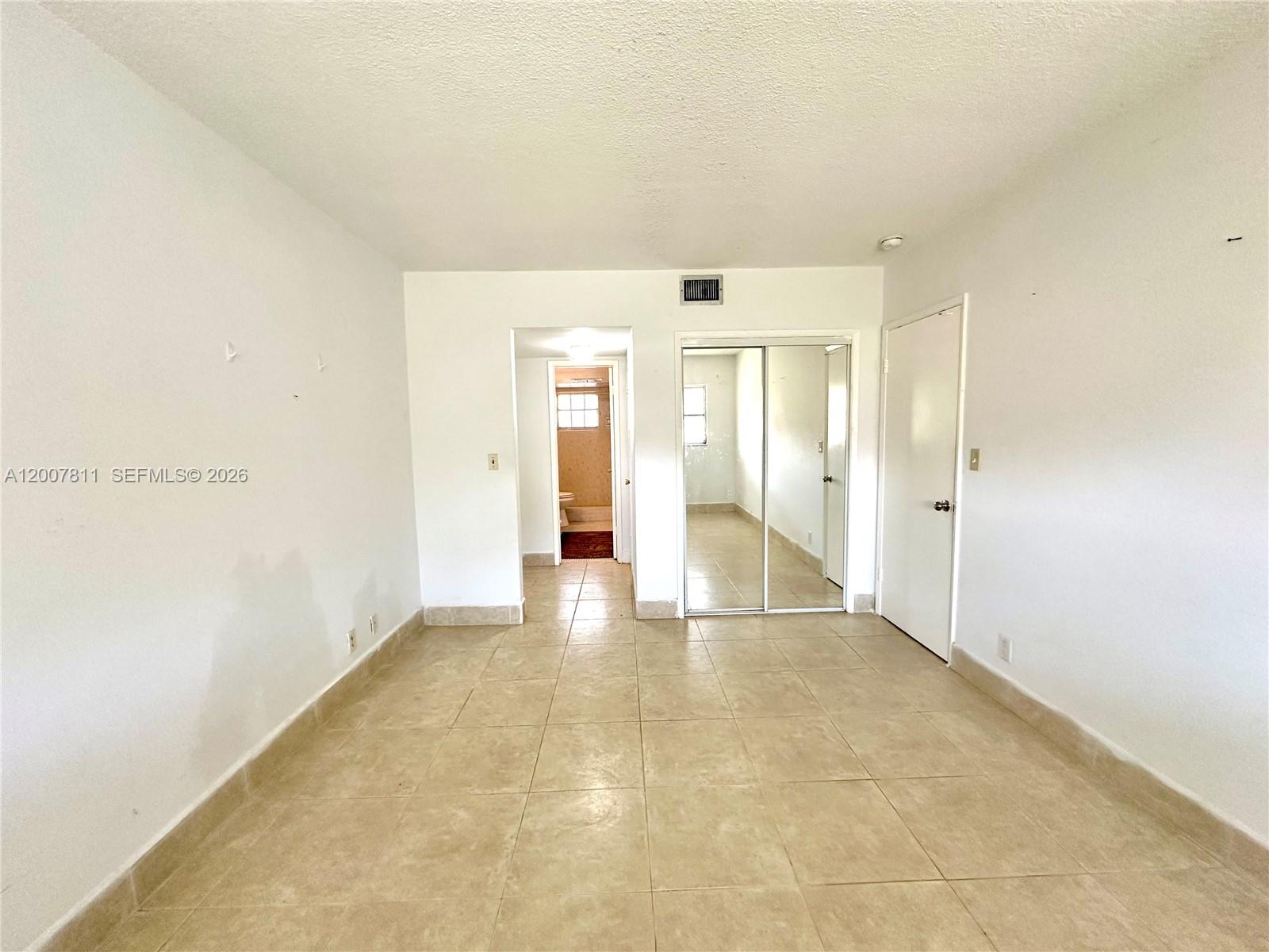 1001 Hillcrest Court 306 Property Photo 18