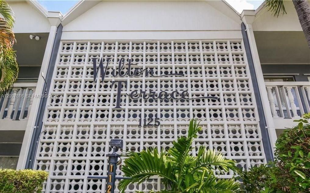 1125 NW 30th Court 10