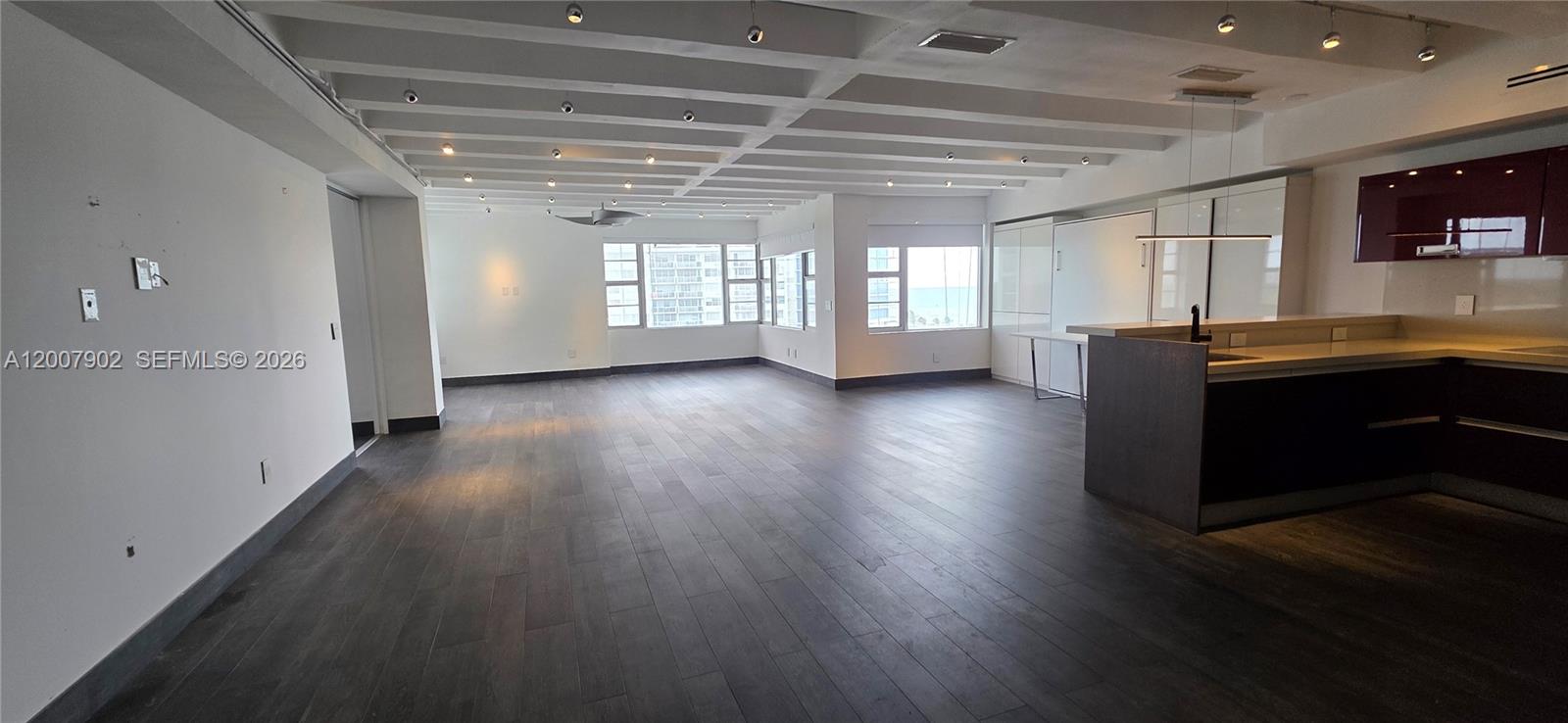 5255 Collins Avenue 7g Property Photo 7