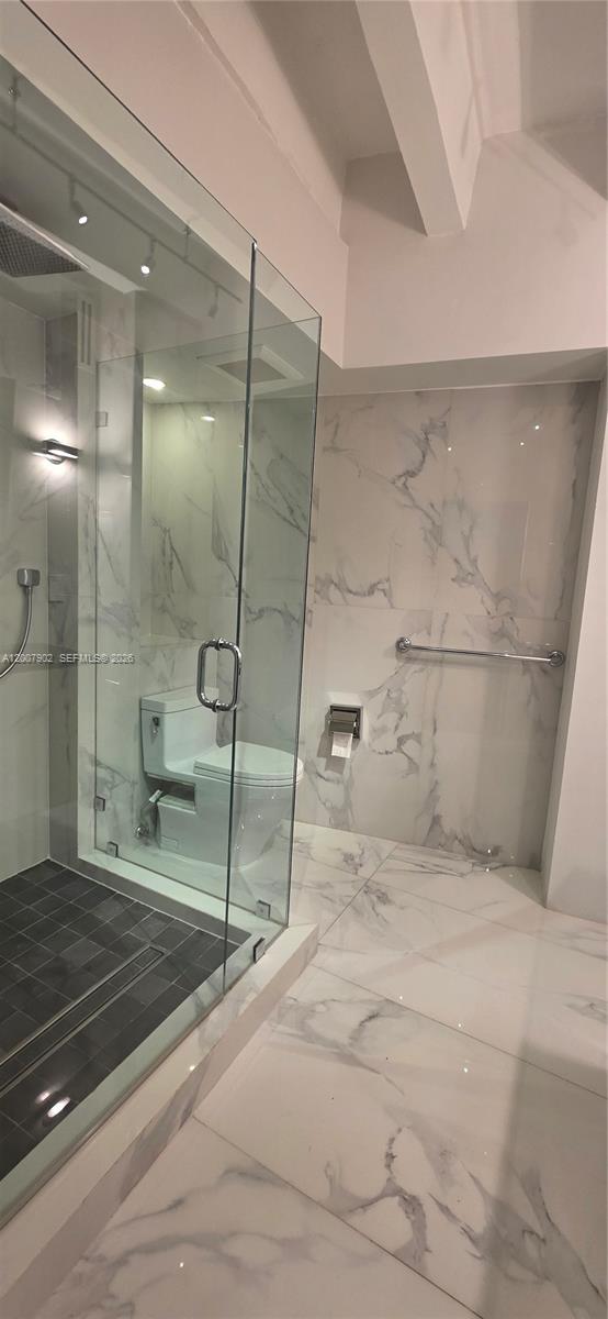 5255 Collins Avenue 7g Property Photo 31
